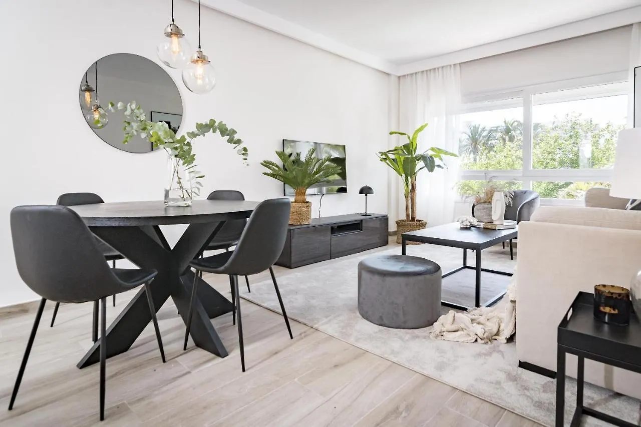 Apartment Pr - Stunning Flat Front Line Beach Puerto Banus Marbella