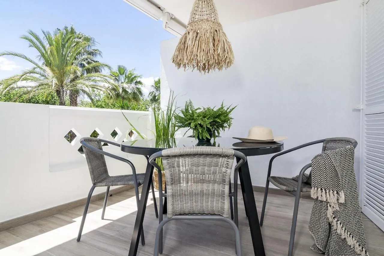 Pr - Stunning Flat Front Line Beach Puerto Banus Marbella 0*,  Spain