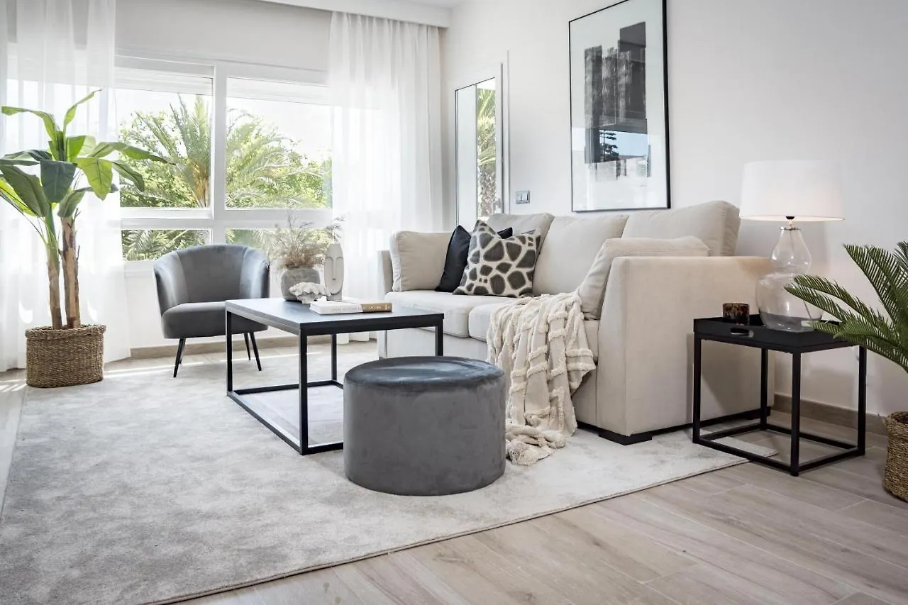 Pr - Stunning Flat Front Line Beach Puerto Banus Marbella