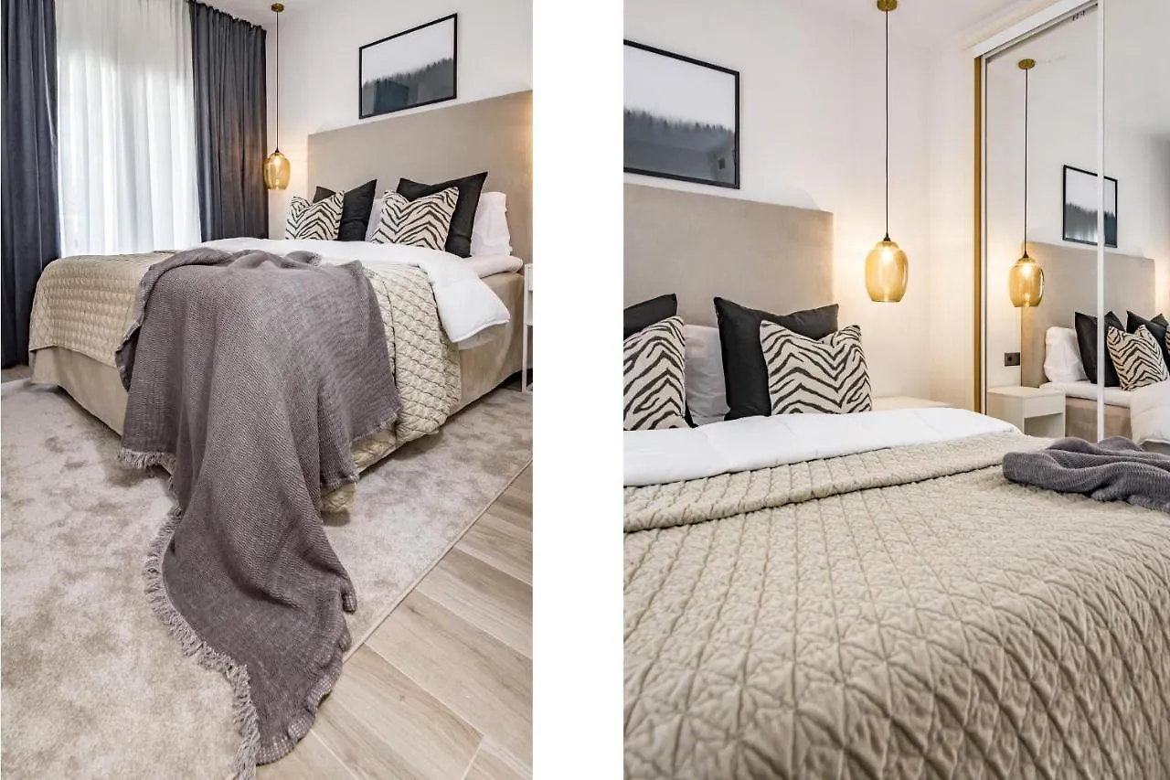 Pr - Stunning Flat Front Line Beach Puerto Banus Marbella 0*,  Spain