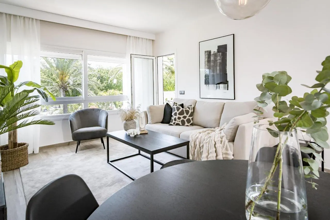 Pr - Stunning Flat Front Line Beach Puerto Banus Marbella