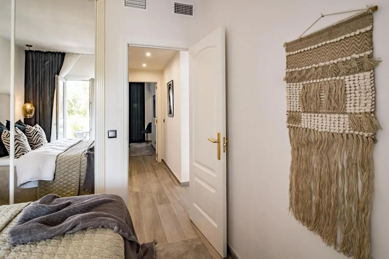 Apartment Pr - Stunning Flat Front Line Beach Puerto Banus Marbella Spain